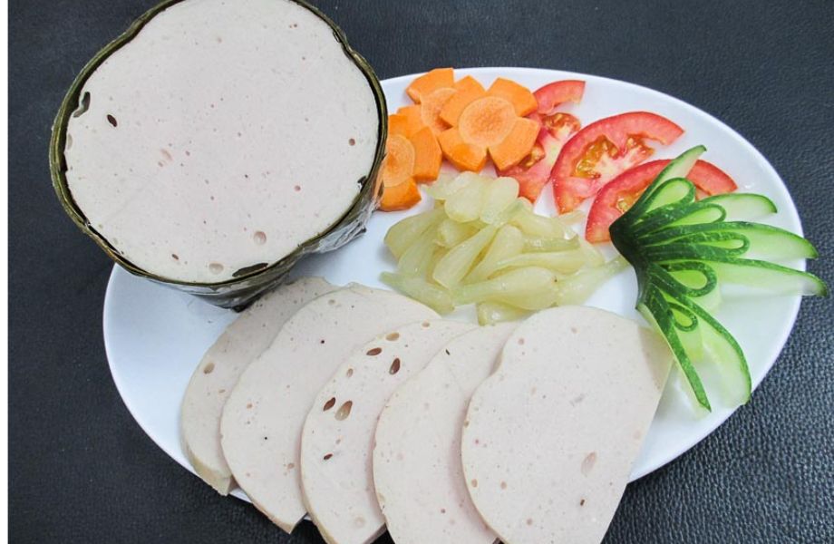 Giò gà ăn kèm với gì ngon